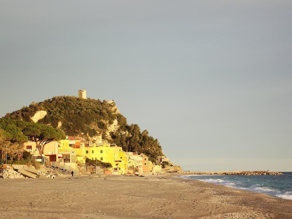 Villa Degli Ulivi B&B Finale Ligure Dış mekan fotoğraf