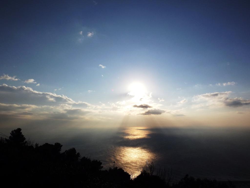 Villa Degli Ulivi B&B Finale Ligure Dış mekan fotoğraf