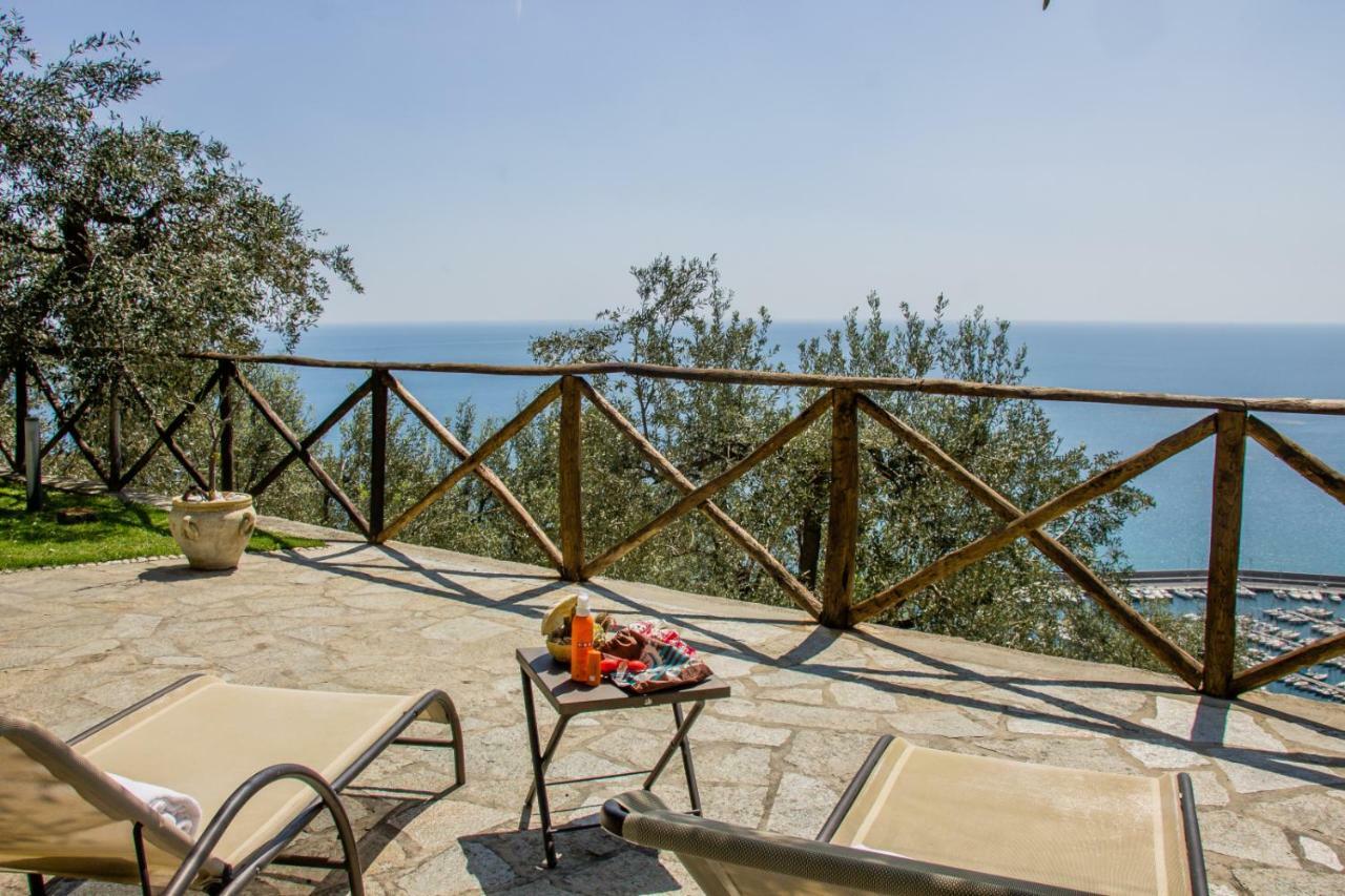 Villa Degli Ulivi B&B Finale Ligure Dış mekan fotoğraf